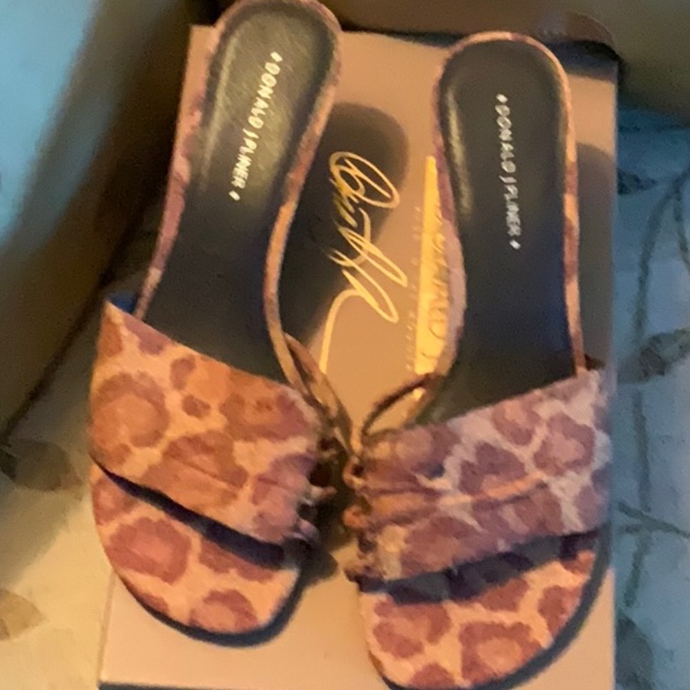 Donald Plinar sandals